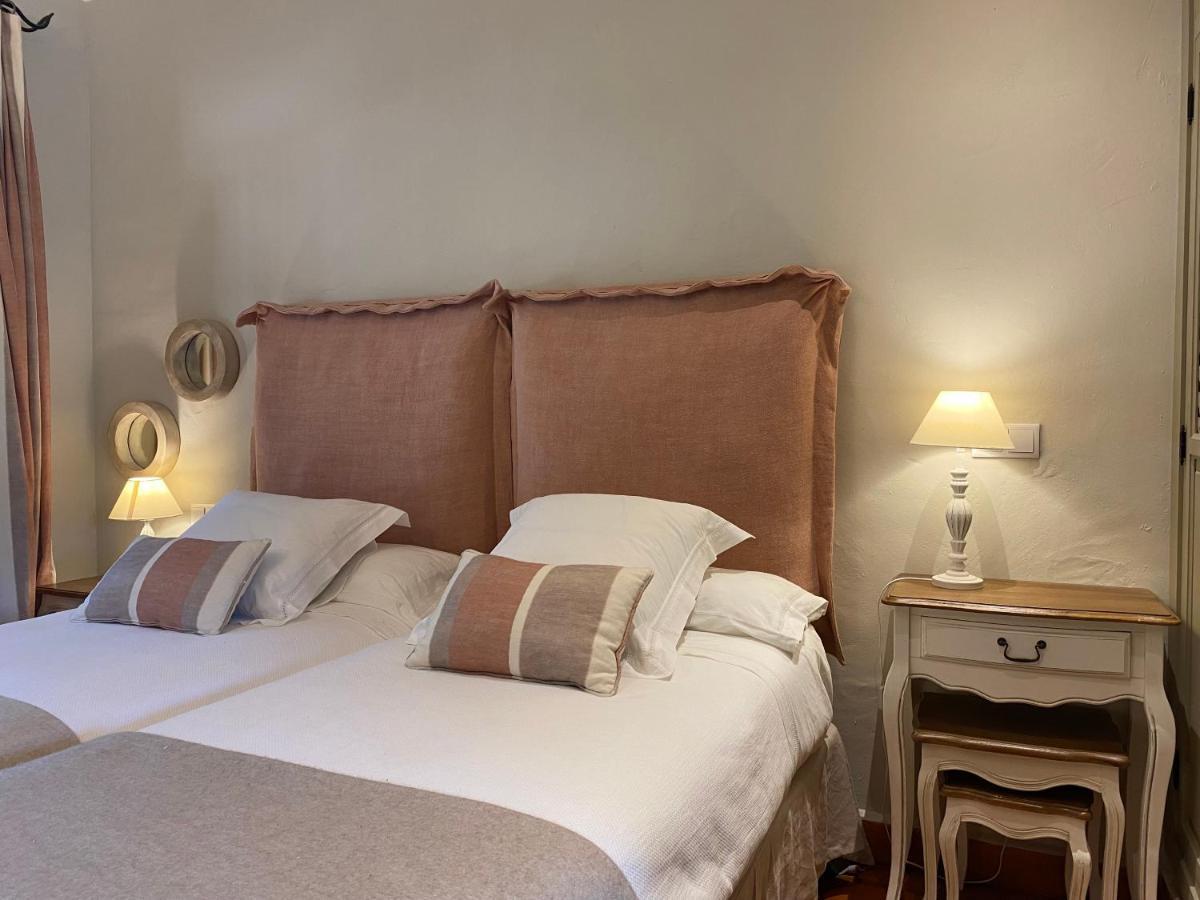 Hotel Rural Las Tejuelas Valdecaballeros Екстериор снимка