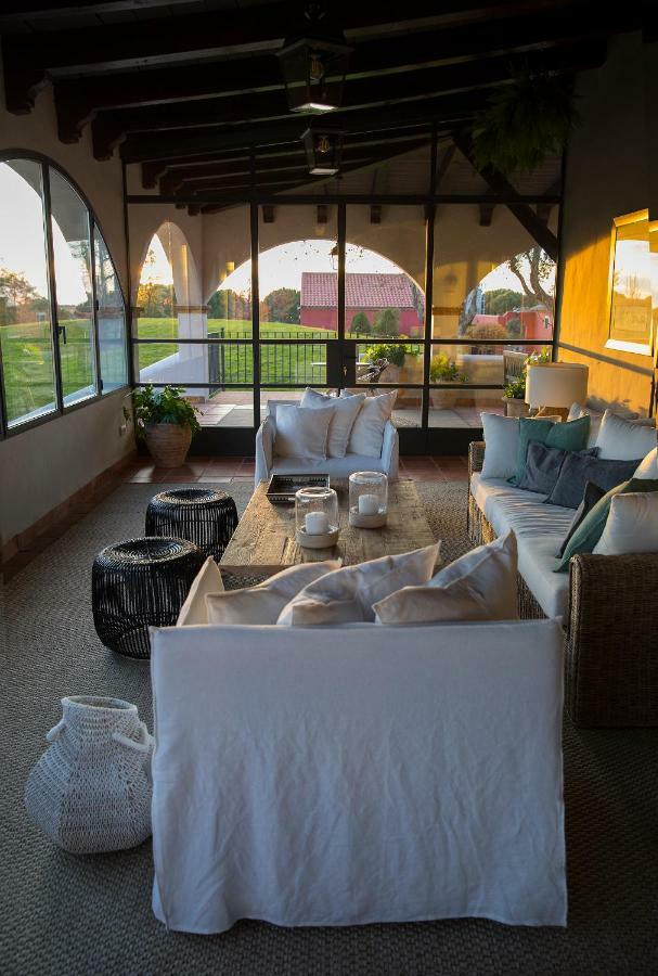 Hotel Rural Las Tejuelas Valdecaballeros Екстериор снимка