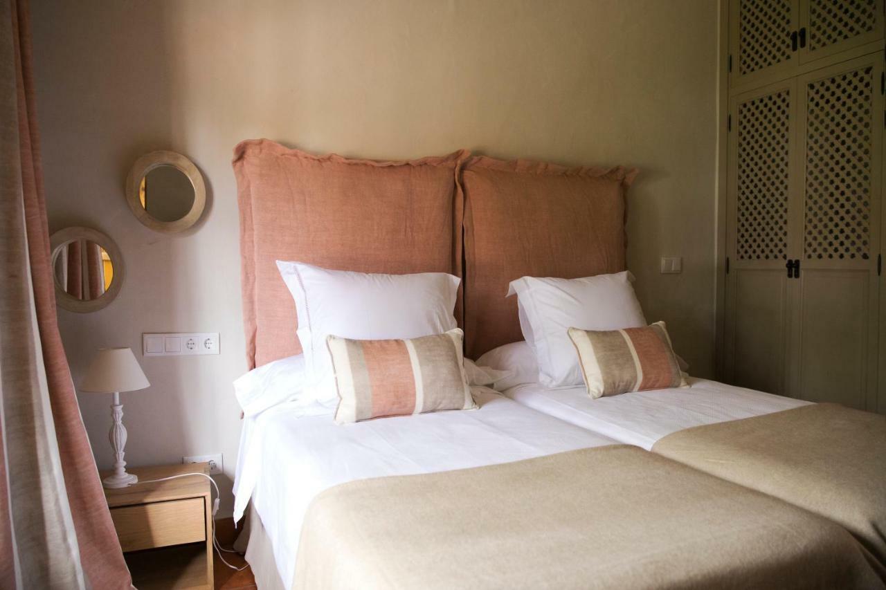 Hotel Rural Las Tejuelas Valdecaballeros Екстериор снимка