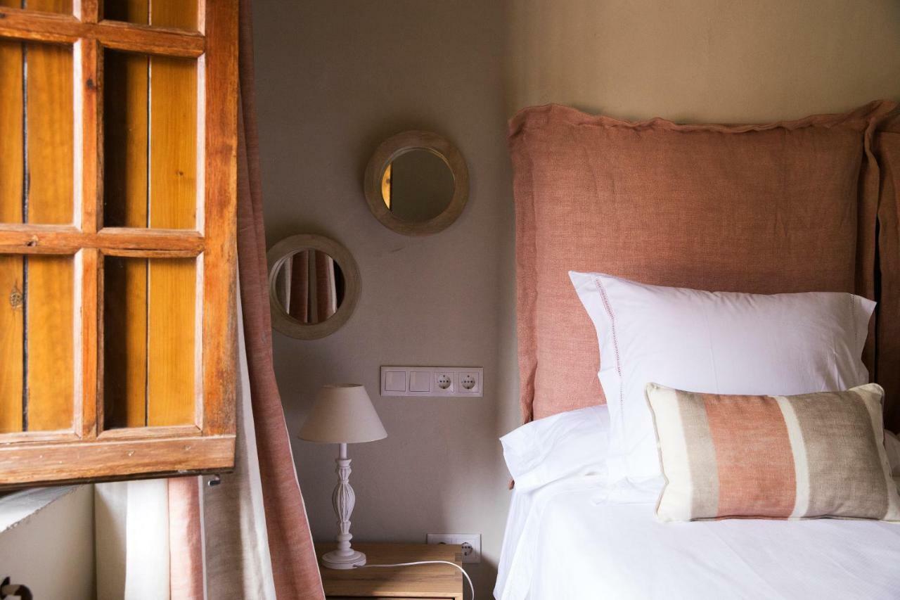 Hotel Rural Las Tejuelas Valdecaballeros Екстериор снимка