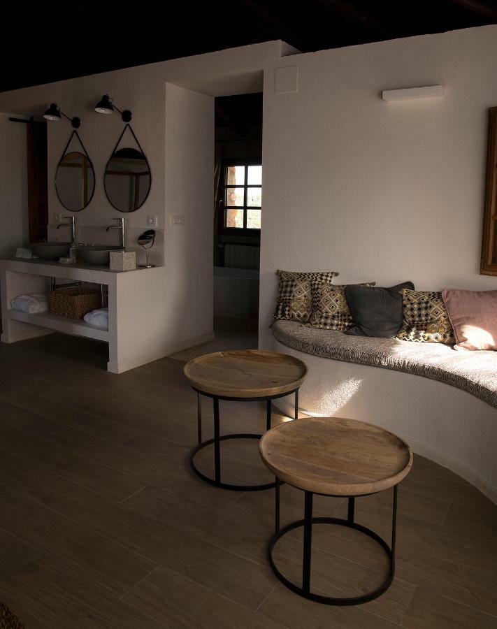Hotel Rural Las Tejuelas Valdecaballeros Екстериор снимка