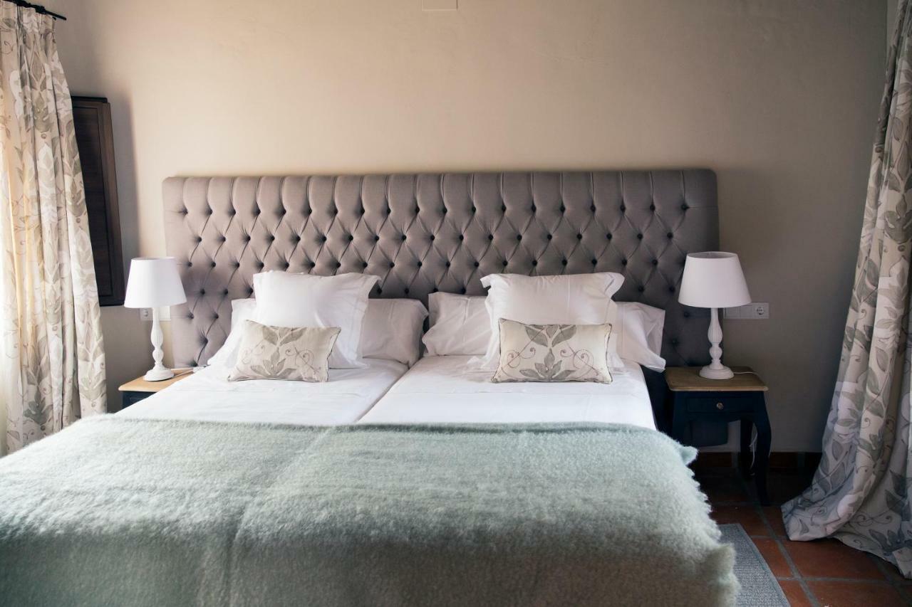 Hotel Rural Las Tejuelas Valdecaballeros Екстериор снимка